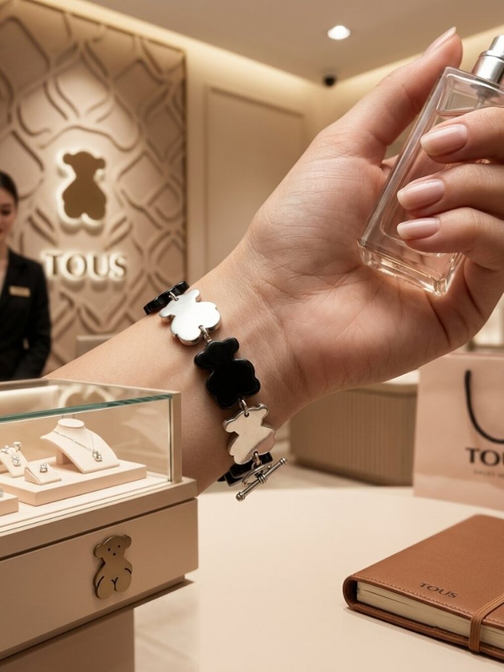 TOUS Black Onyx & Sterling Silver Bear Link Bracelet 925 Toggle Clasp